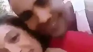 نيك قحبة في الهواء الطلق