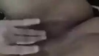 فايزه ببزاز هايجه مربربه للبوه كبيره فى السن بس مشبعتش شرمطه وحيحان