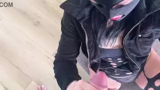 مغامرة ميلفيكالا الحادية عشرة: اللقاء الذي تم تصنيفه في شخص غريب