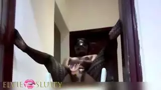 قرنية غامق كس العادة السرية مع الساقين