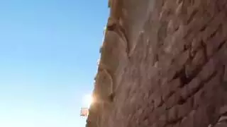 اصطياد الأزواج سخيف على الشاطئ – إنها تريد مني الانضمام!