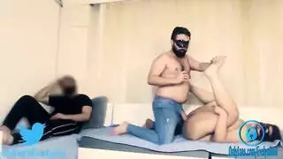 زوجة BBW تدفع الإيجار أمام الزوج!