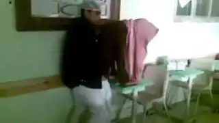 مدرسة سعودية جنس بويات