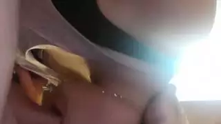 زوجة جار مفلس لا تستطيع الحصول على ما يكفي من ديكي وحش