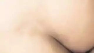 جوزى بيصورنى جايب صاحبه ينكنى دخل عليا المطبخ و زنق زبه من ورا سيحنى قلعنى الكلوت و دخل زبه فى كسى و جابهم لبنك سخن اوى