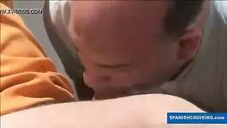 رجل قرنية تغوي صديقته ودعها تظهر له وقتا ممتعا يفعل الفراخ.