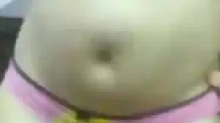 نونه اللبوه ترقص بشرمطه تهيج الدكر اللى بيفشخ كسمها فشخ ونيك