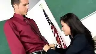 يحب تلميذة الهواة الحلوة الحصول على مارس الجنس من قبل المعلم