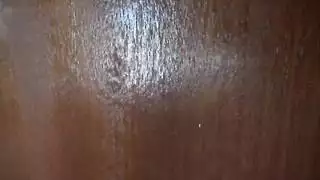 إن صبي فرنسي منزعج عندما يرى زوجة الأب المسلم يستمني