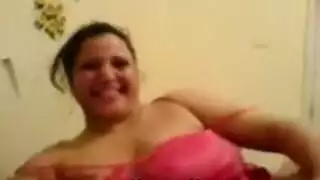 اجمل فيديو سكس امهات مصرية ترقص لجارها ويفشخها نيك