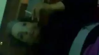 مومس بتشرب الحشيش وتتكيف كسها ياكلها تتناك وتتكيف تانى احلى كيف